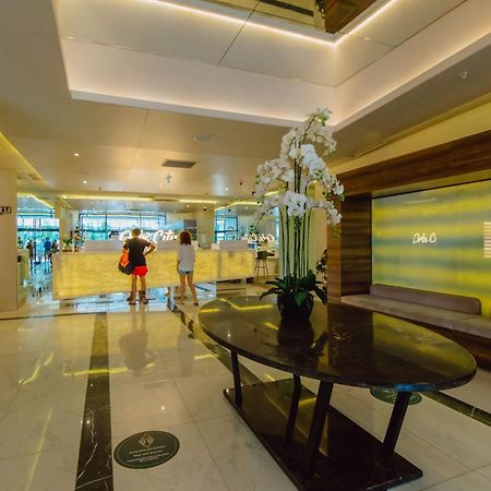 Orbi City Black Sea View Aparthotel Батуми Екстериор снимка