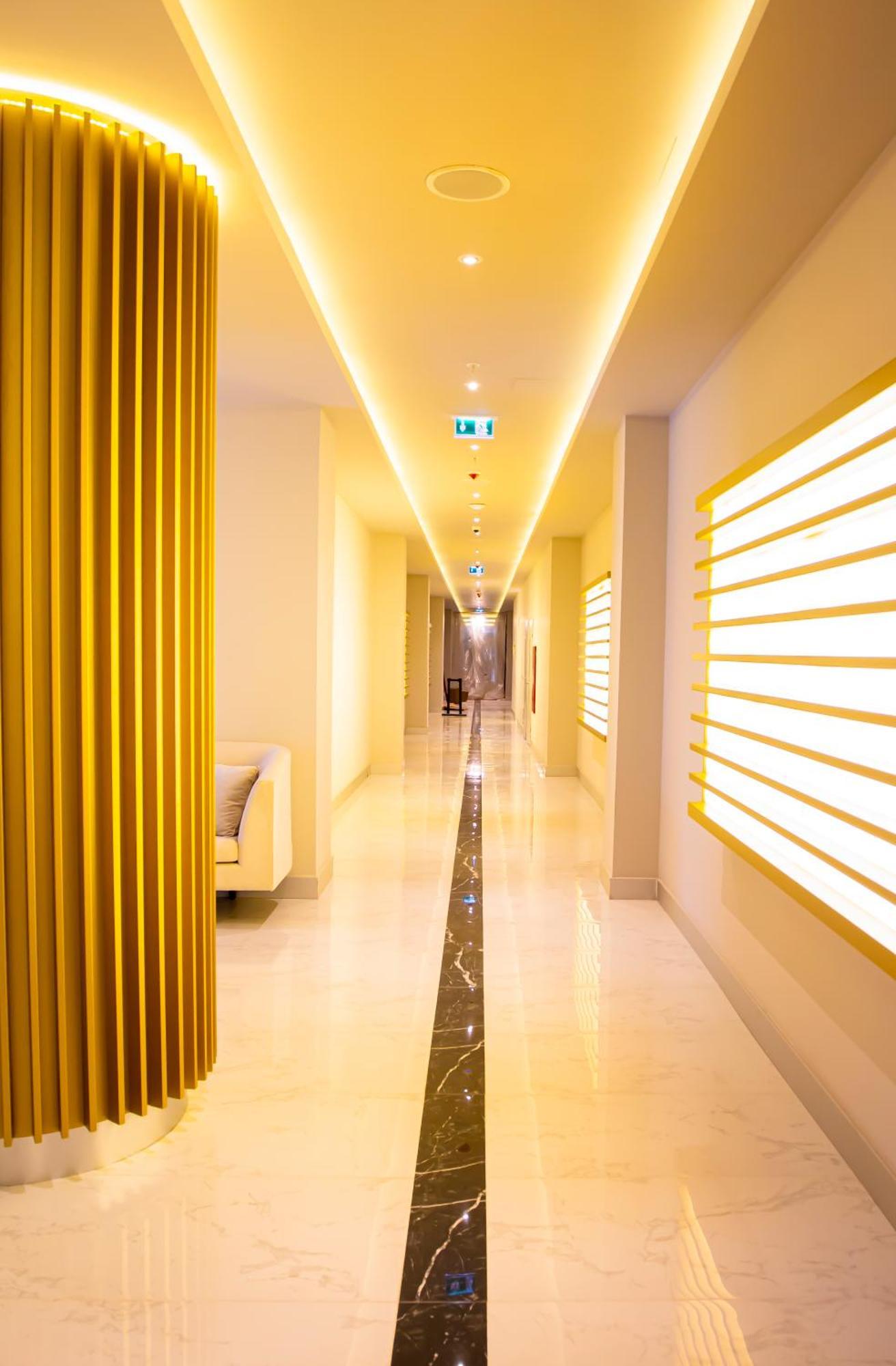 Orbi City Black Sea View Aparthotel Батуми Екстериор снимка